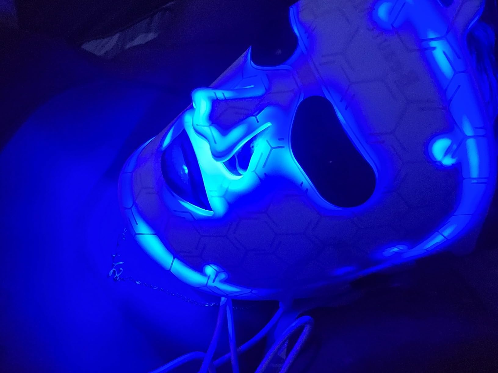 GlowMaskPro - With Neck Piece - REDVELLA